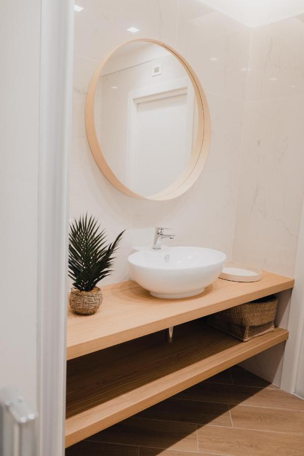Exclusive Apartment In Piazza Italia In Perugia Exteriör bild
